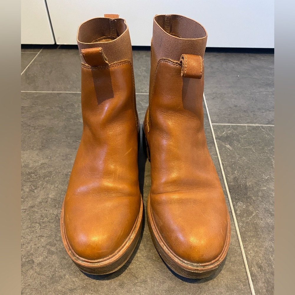 Madewell Women’s Brown Leather Boots